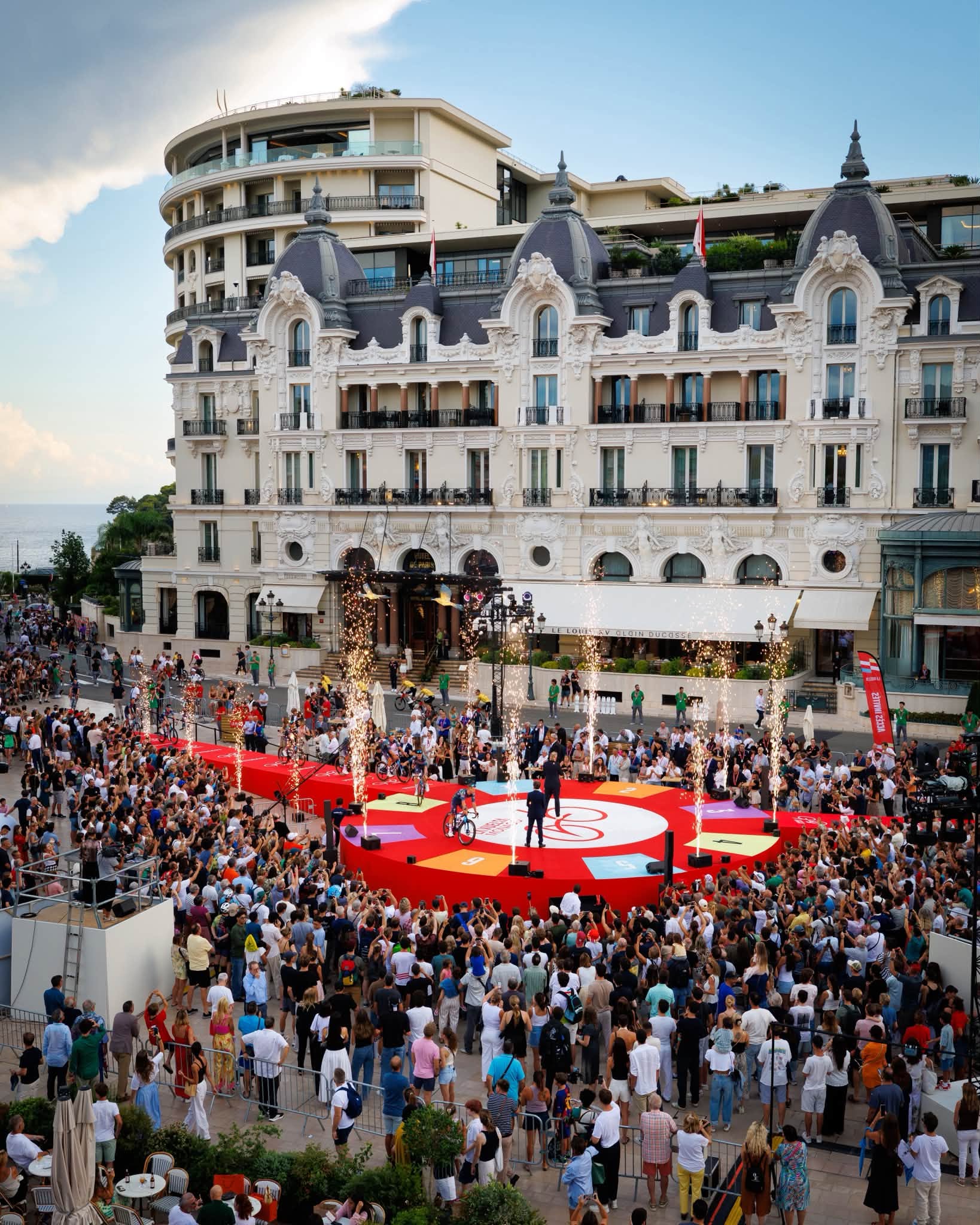 Cât a plătit Monaco să aducă La Vuelta lângă Cazinou, Hotel de Paris și palatul princiar