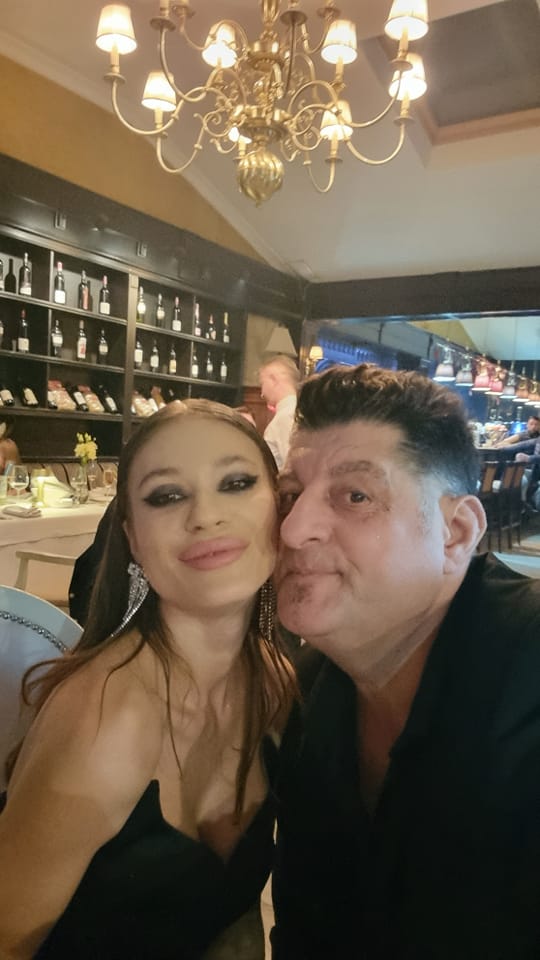 Tavi Colen a întors un avion la sol la scurt timp după decolare. Ce s-a întâmplat în aeronavă: „I-am luxat mâna unei stewardese”