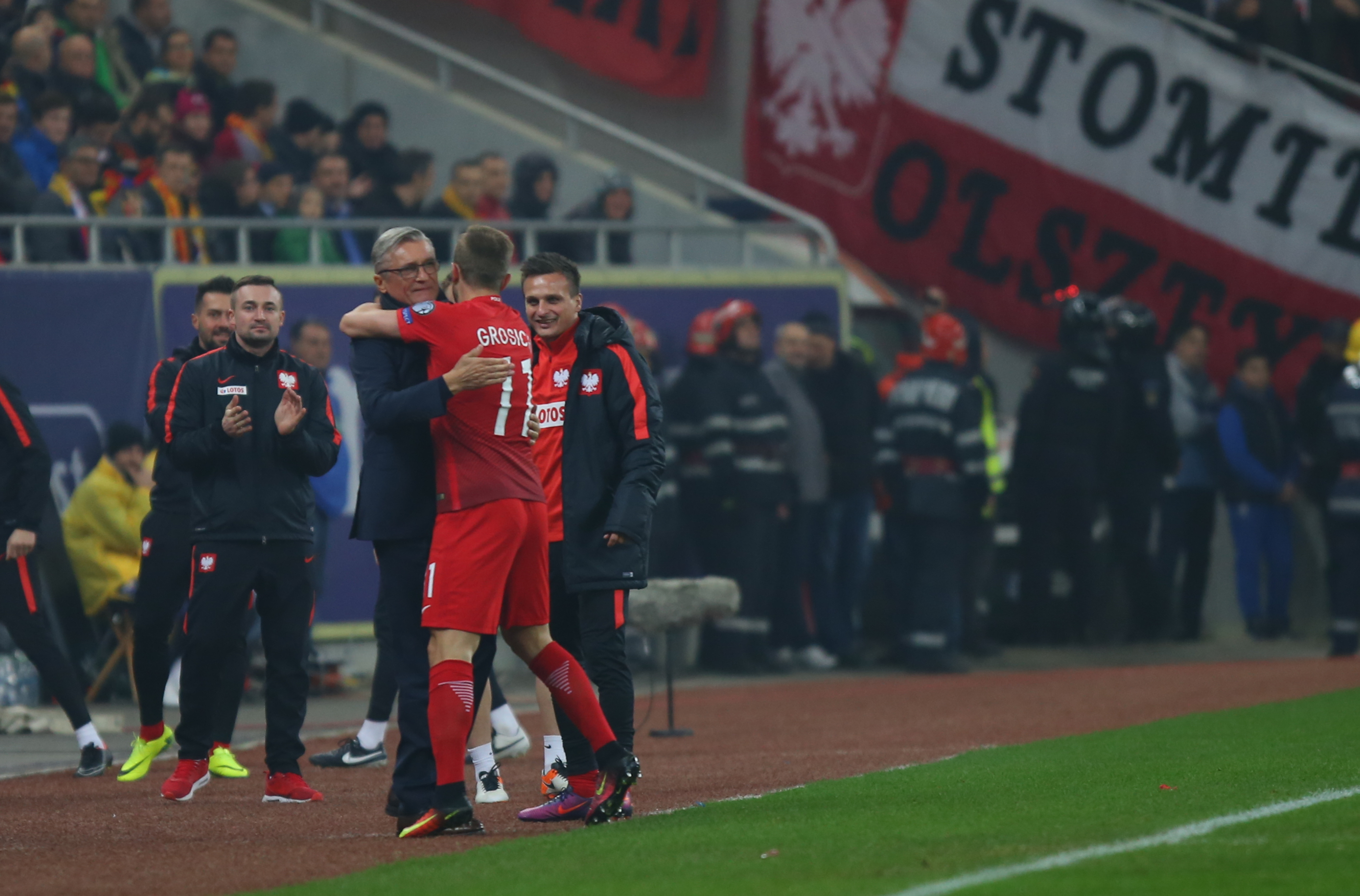 România - Polonia 0-3! Asta DA UMilință! Grosicki și Lewandowski, dublă, ne-au executat! Noi - leșinați, ei - eLEWAți! Petarde în tribune și pe teren | LIVE BLOG