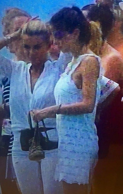 Supraviețuitorul. Fiica lui Nico a atras toate privirile. Cum a mers pe plajă | FOTO