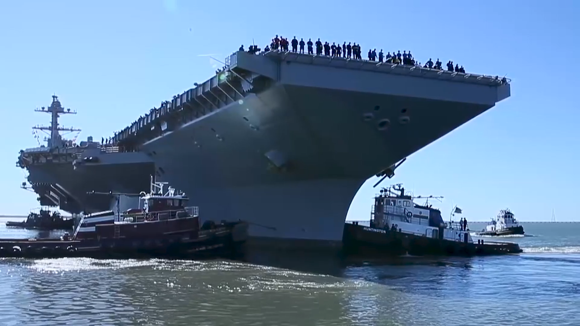 Największy i najdroższy lotniskowiec marynarki wojennej USA