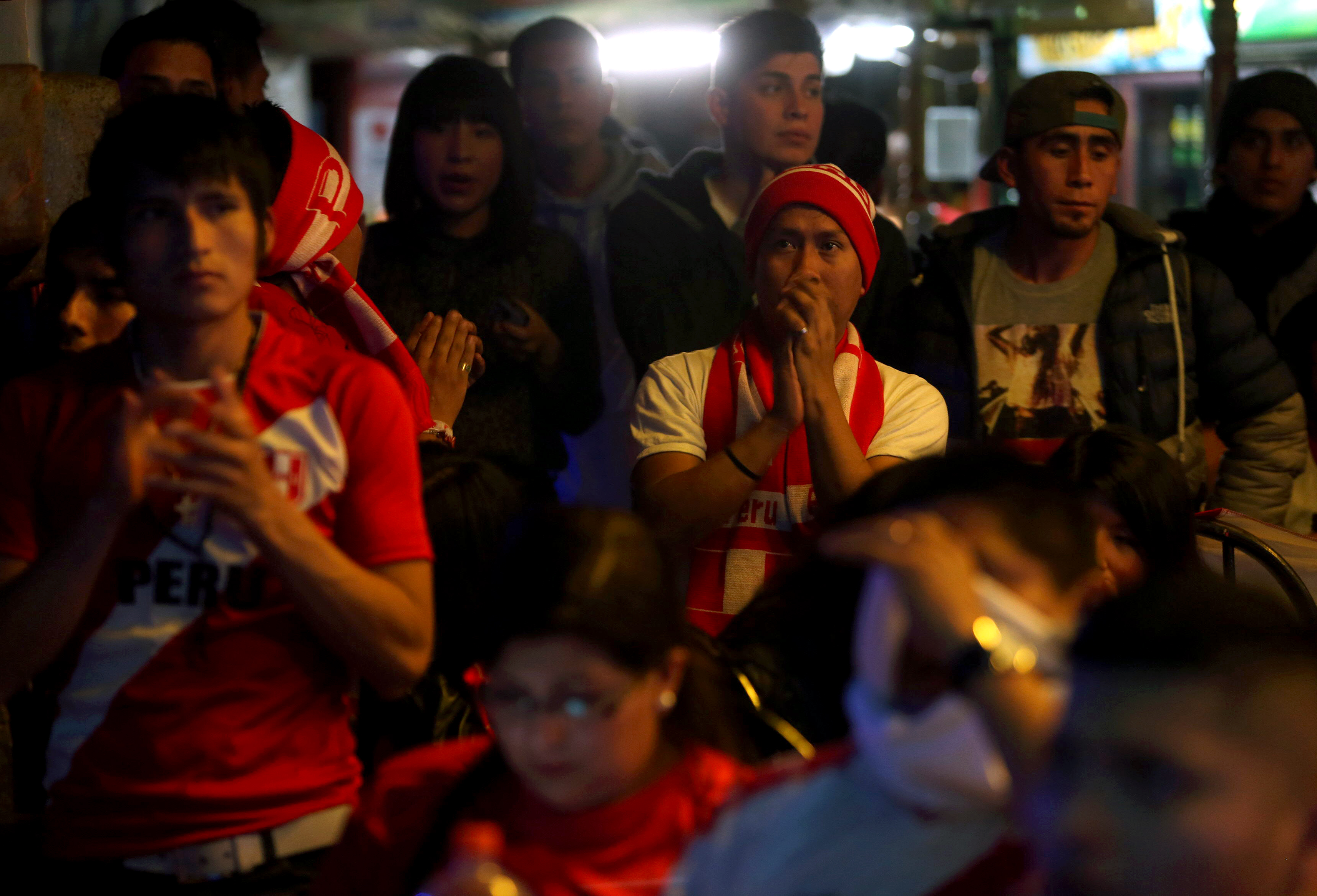 Chile s-a calificat în finala Copa America, graţie dublei lui Vargas. ^La noapte se joacă Argentina - Paraguay / GALERIE FOTO&VIDEO