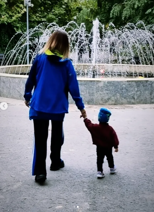 Anca Țurcașiu adoră să fie bunică, dar fiul și nora nu au lăsat-o încă singură cu Zoe. „N-au vrut niciodată. Ne întâlnim în parc”