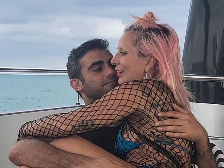 Lady Gaga s-a logodit cu Michael Polansky după 4 ani de relație. Cum s-a dat de gol artista