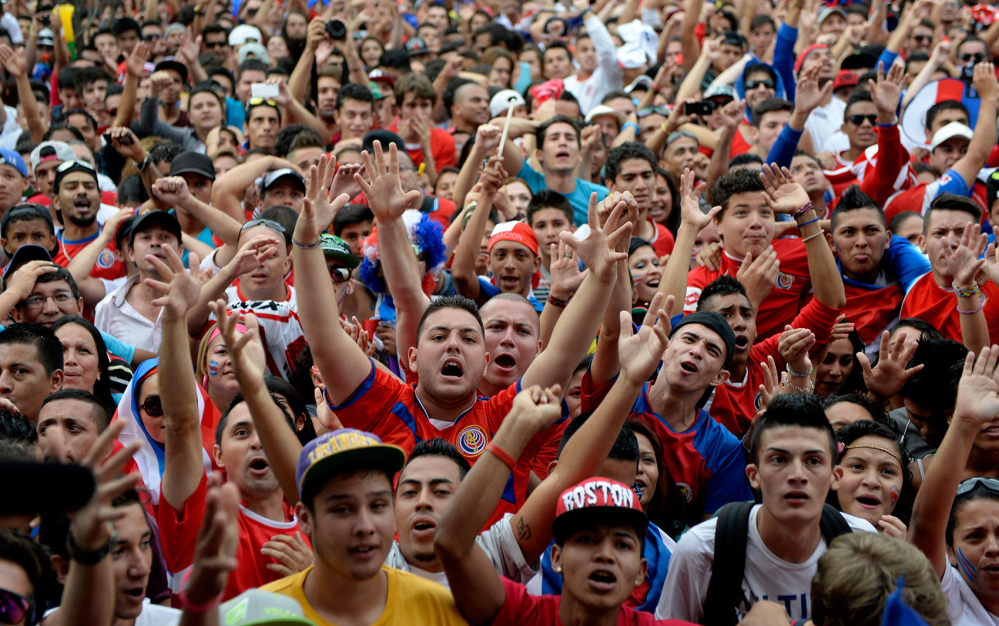 GALERIE FOTO&VIDEO / Toată populația din Costa Rica a ieșit pe străzi! 