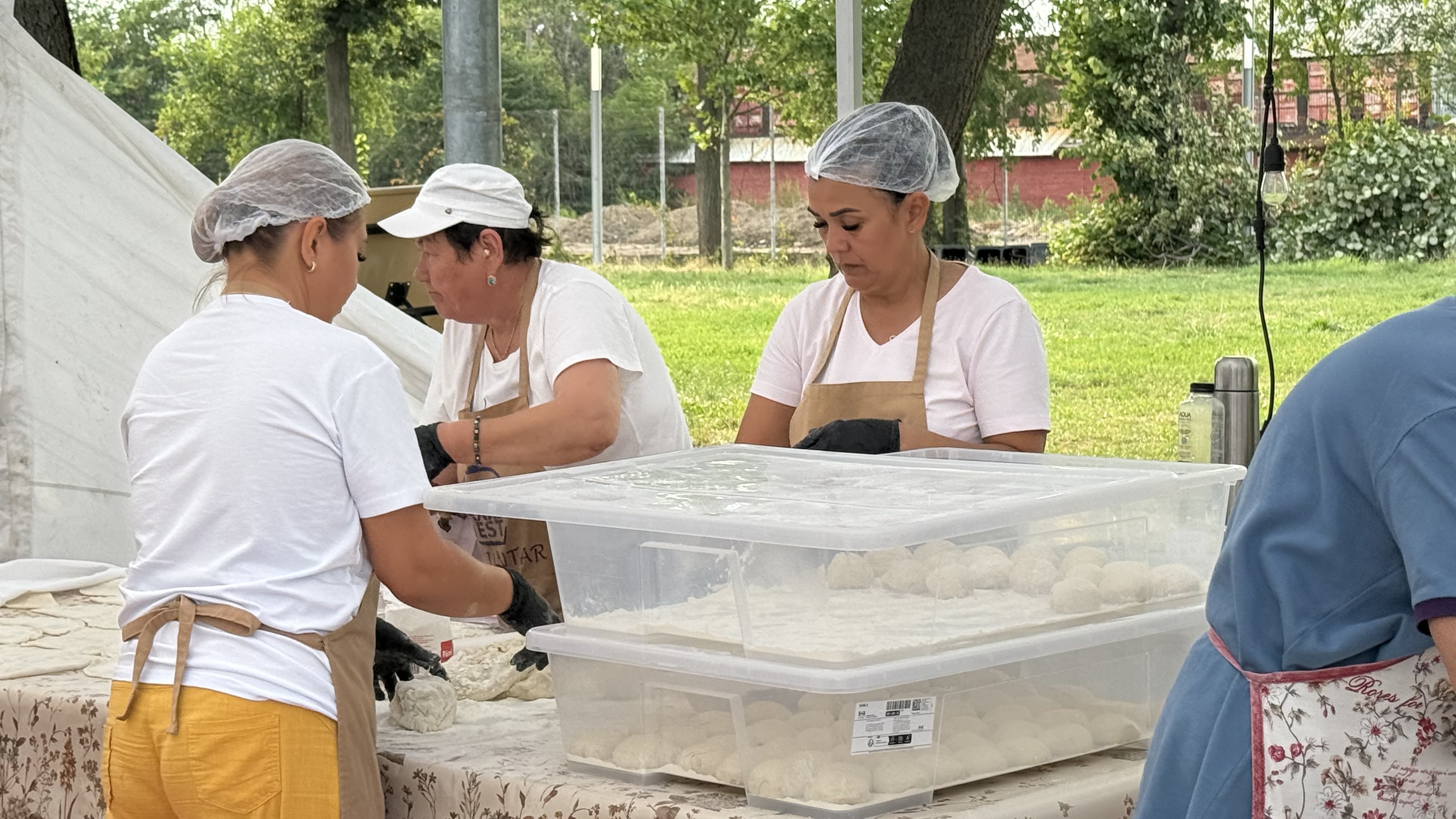 Cât costă șuberekul și kebabul la Festivalul Turcesc de la Arena Națională. Baclavaua e la mare căutare