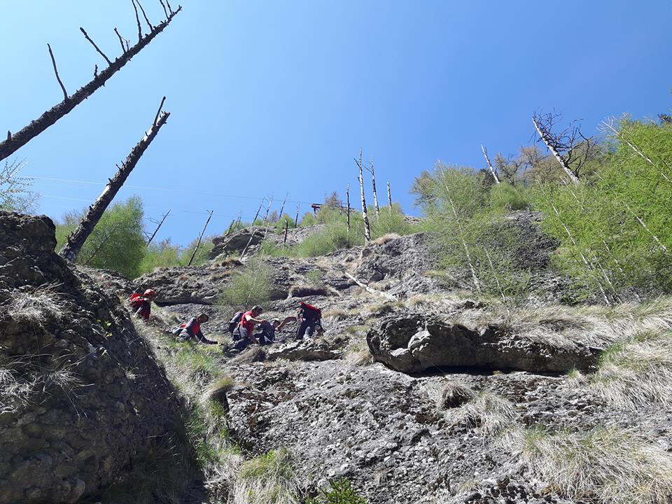 Femeia și copilul care au căzut pe traseul Jepii Mici din Bucegi au fost găsiți de salvamontiști