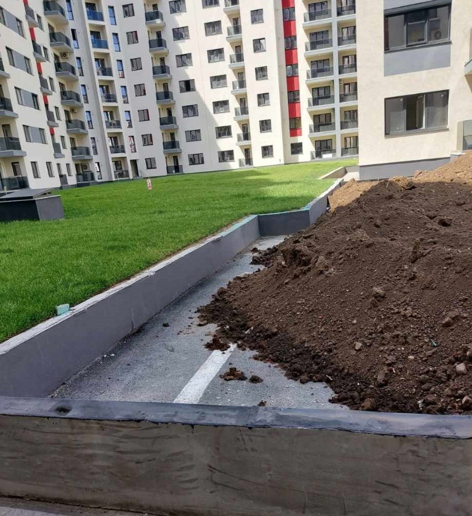 INVESTIGAȚIE. Cum faci un milion de euro din parcări fictive. Cazul imobiliar care leagă tăcerea primăriei conduse de Ciprian Ciucu de un temut clan din Capitală