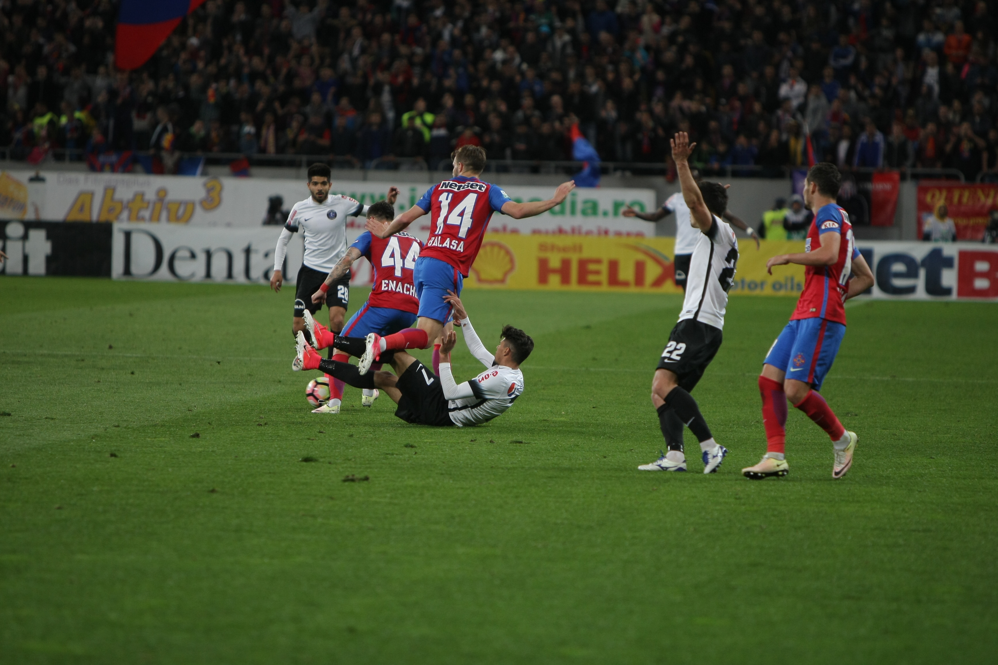 Liga 1, play-off, etapa a 7-a: FCSB - Viitorul 1-1. FCSBal de ratări! Gazdele, două penalty-uri neacordate și două bare! / FOTO&VIDEO