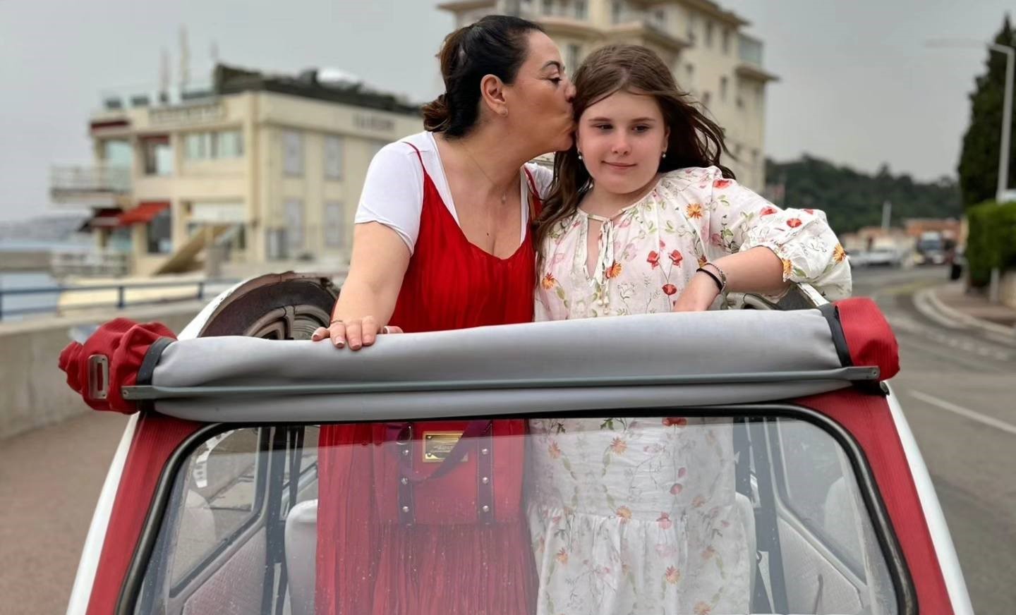 De când Isabela nu l-a văzut pe Marius Elisei. Oana Roman spune cât de afectată e fiica ei de lipsa tatălui: „Ea îl iubește foarte mult”