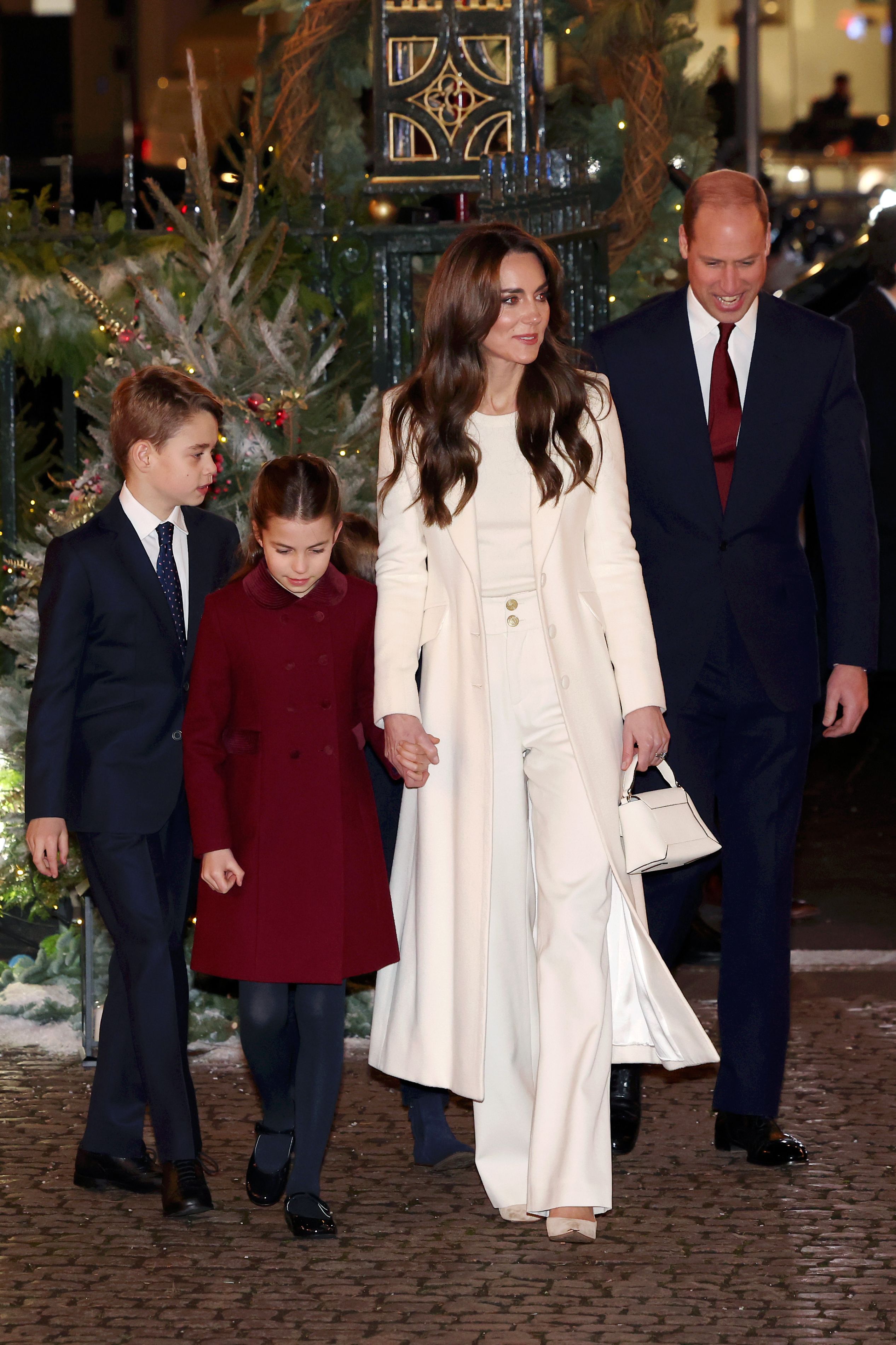 Prințul Louis, în centrul atenției la concertul de Crăciun al lui Kate Middleton. Ce năzbâtie a făcut fiul prințului William