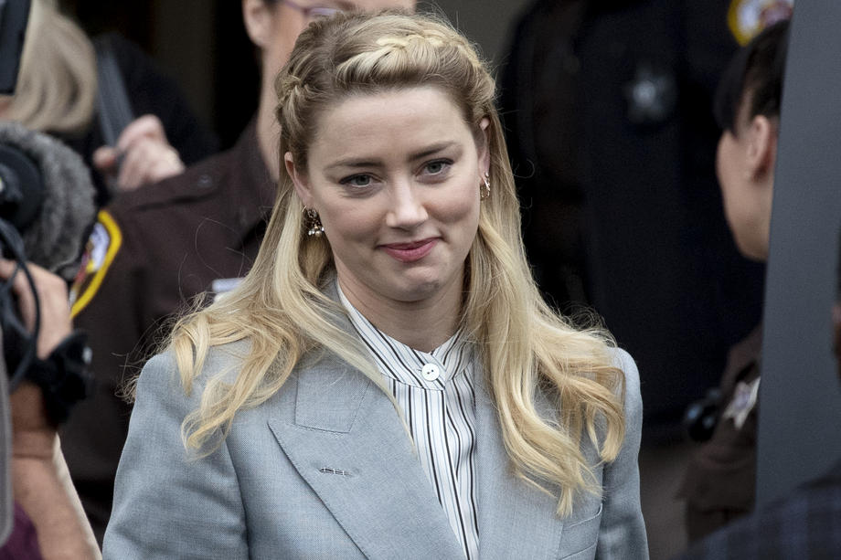 Johnny Depp rupe tăcerea despre Amber Heard după procesul de defăimare: „Am fost un fraier că m-am îndrăgostit”