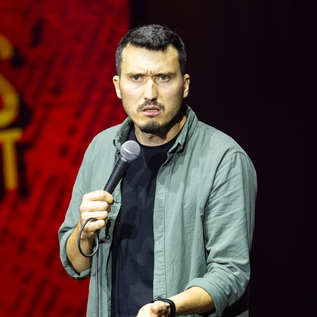 Serghei Florin Dîm, iubitul actriței Anisia Gafton, va avea emisiune la Digi 24: „Scos din sărite”. Când apare pe post comediantul