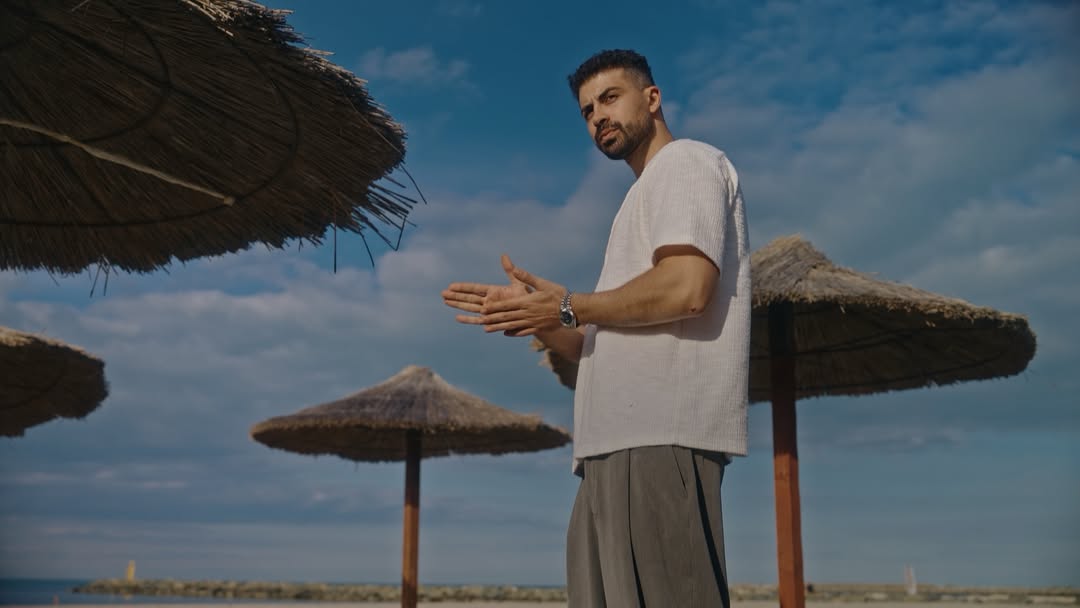 Cum a ajuns în România prima dată grecul Steve Ant: „Sunt fix de la mare, unde merg toți românii”