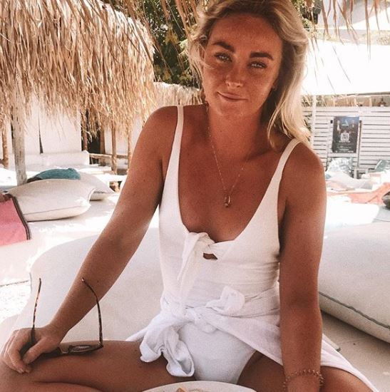 FOTO | Tânăra model care a murit pe un yacht în Grecia s-a sinucis. Medicii legiști recomandă rudelor să nu vadă trupul fetei