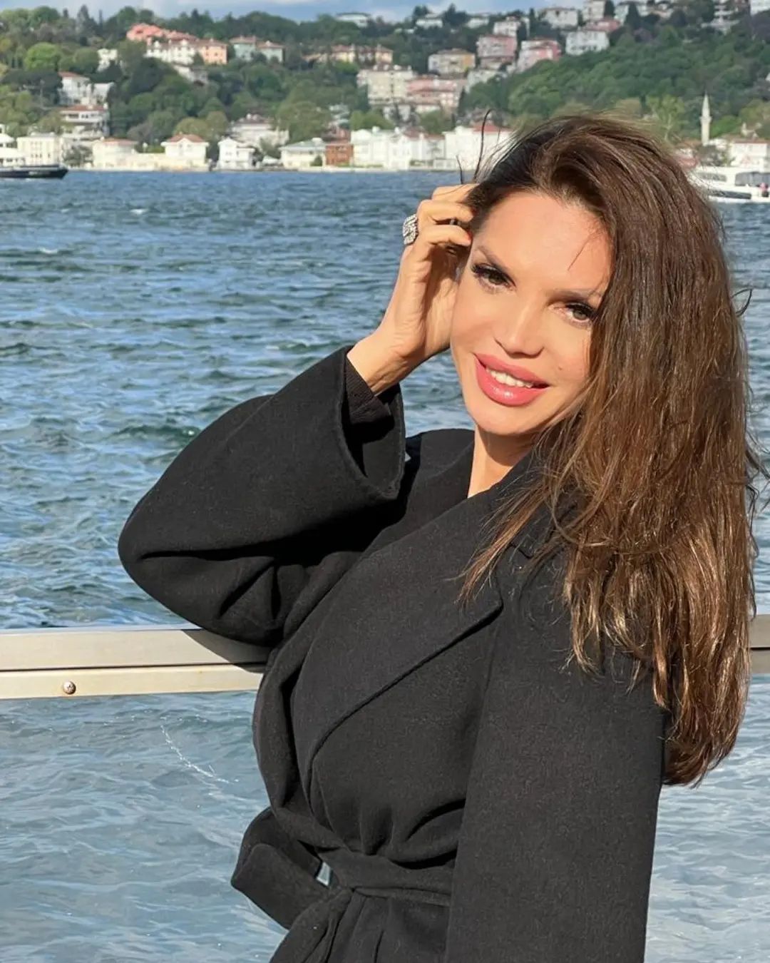 Cristina Spătar și-a luat casă aproape de fostul soț: „Chiar de ziua mea am semnat contractul”