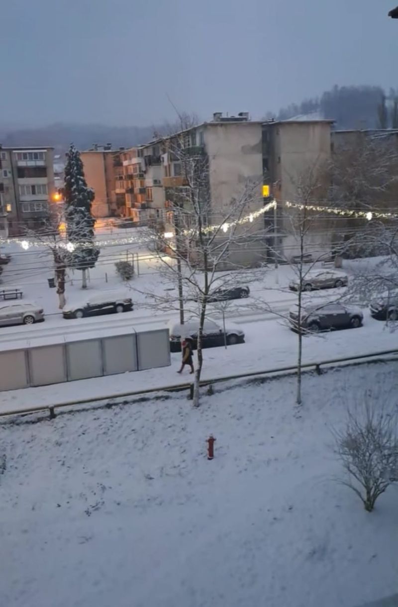 Orașul din România unde ninge ca în povești în ajun de Crăciun