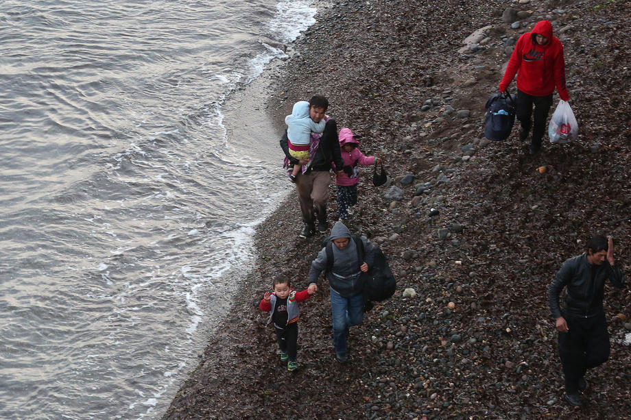 Zeci de mii de migranți, lăsați de Turcia să intre în UE. Televiziunea turcă publică o hartă care arată traseul refugiaților prin România