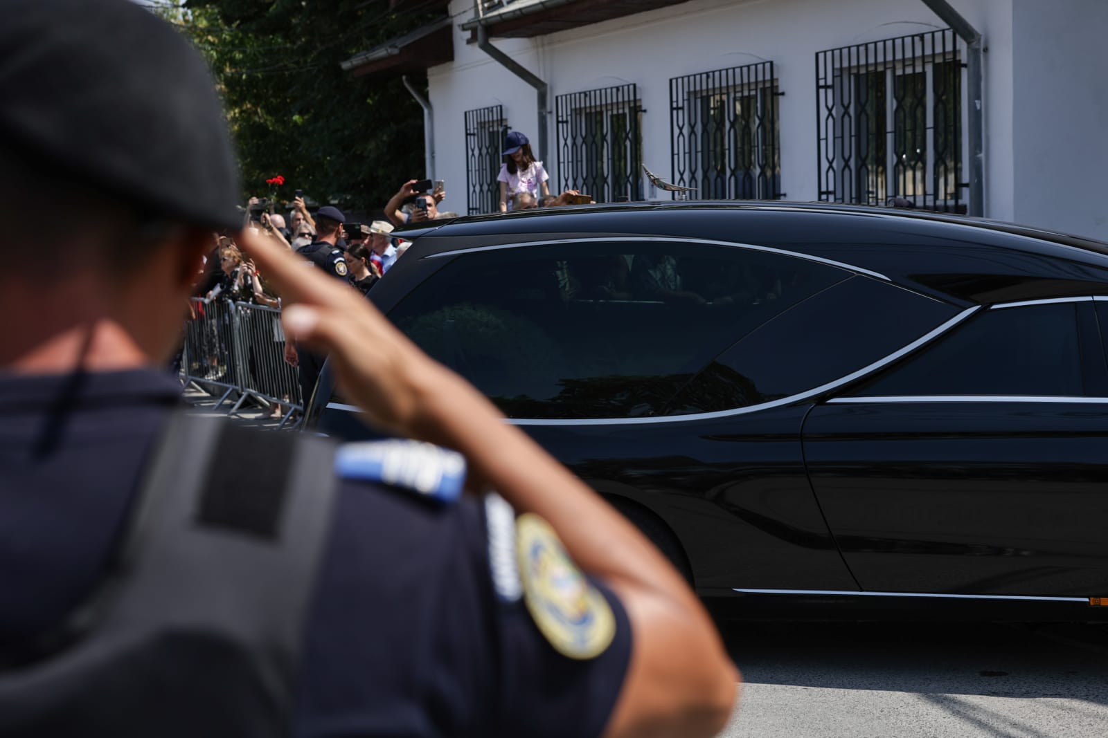 Înmormântare Ion Iliescu. Imnul a fost intonat pentru ultima dată pentru fostul președinte la Cimitirul Ghencea III