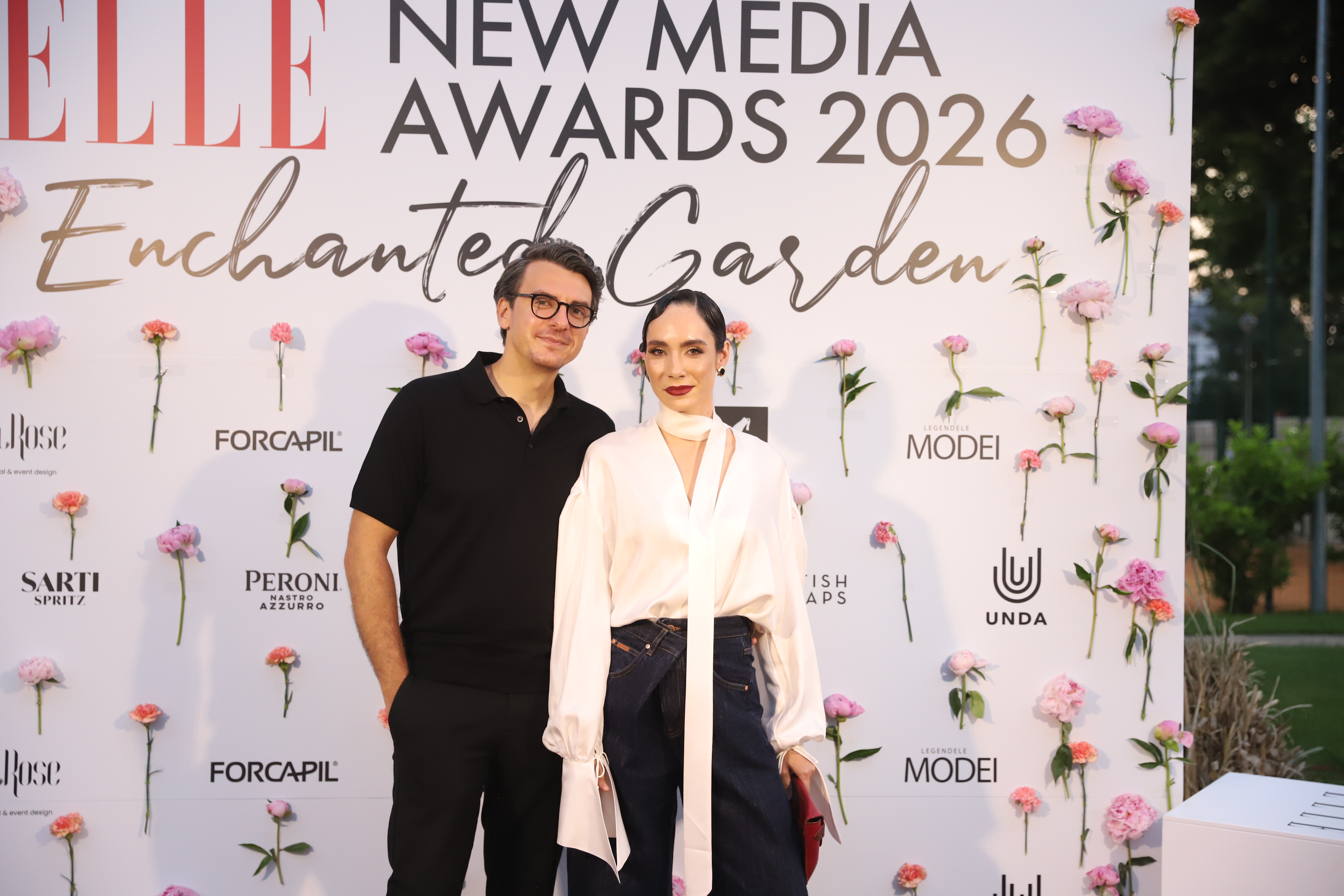 Vedete și influenceri celebri la ELLE New Media Awards 2026. Cum au apărut Alexandru Ciucu și Alexandra Căpitănescu