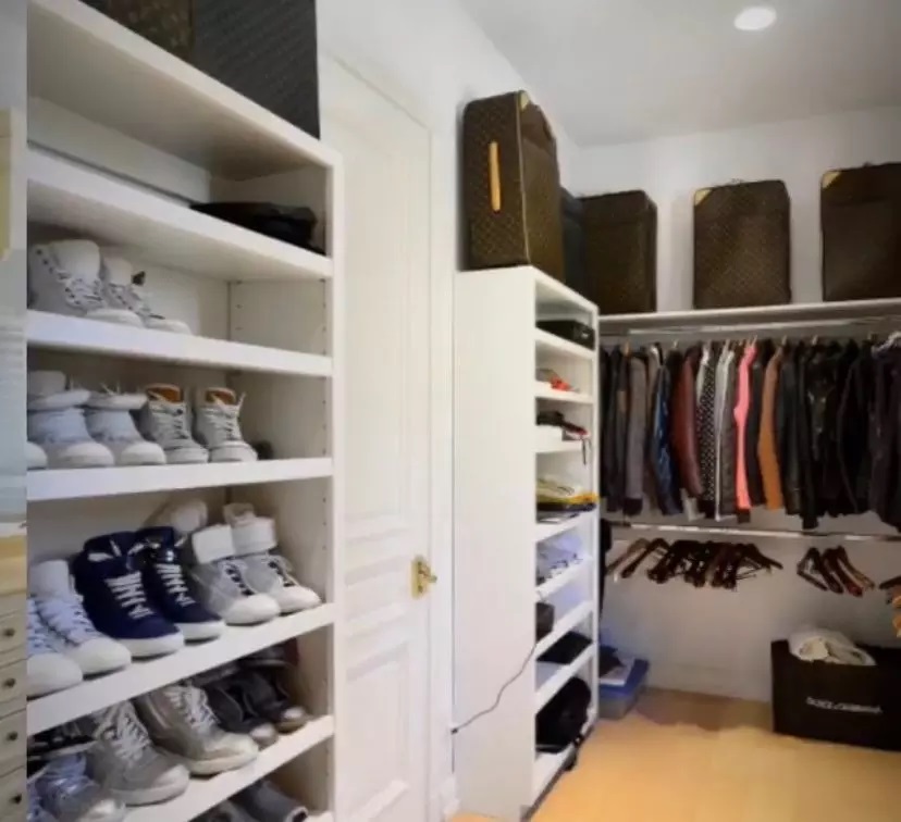 Imagini cu casa în care Monica Gabor locuiește cu Mr. Pink în Los Angeles. Doar în filme mai vezi așa ceva