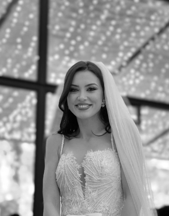 Imagini cu Anca Dumitra în luna de miere. Cu ce destinație a surprins-o soțul austriac pe actrița din „Las Fierbinți”
