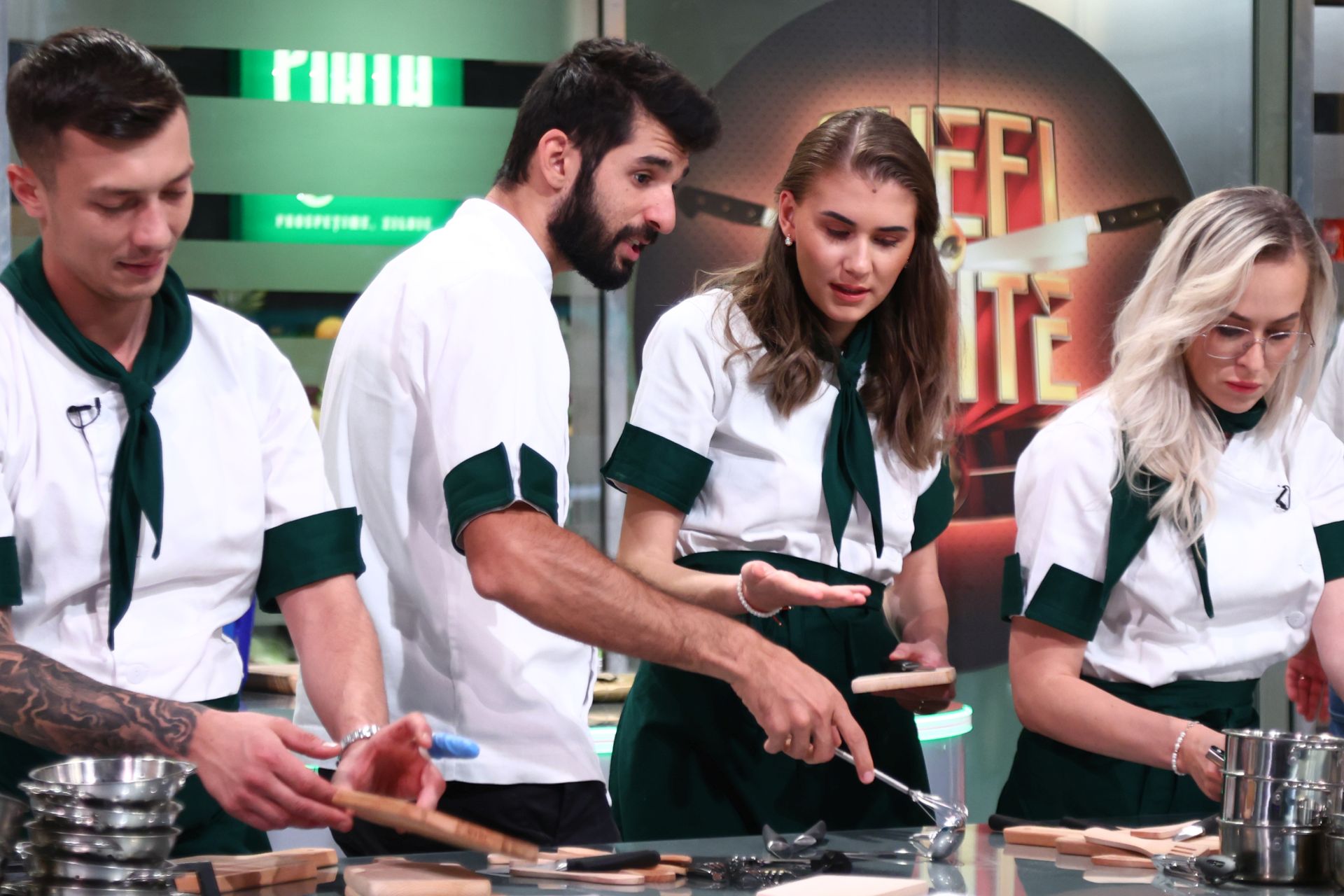 Ghiță, Amme și George, eliminați de la „Chefi la cuțite”, sezonul 14. Provocare neașteptată diseară: „Cum să pregătim 14 farfurii cu jucăriile astea?!”