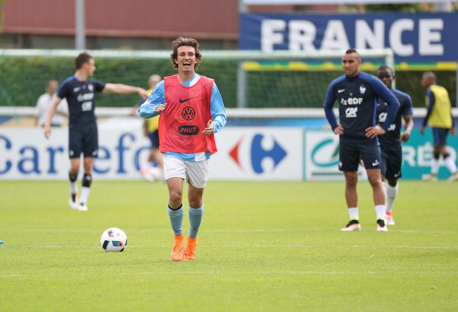 Într-un meci școală, Franța a învins Bayonne Under 19. Lacazette a marcat trei goluri