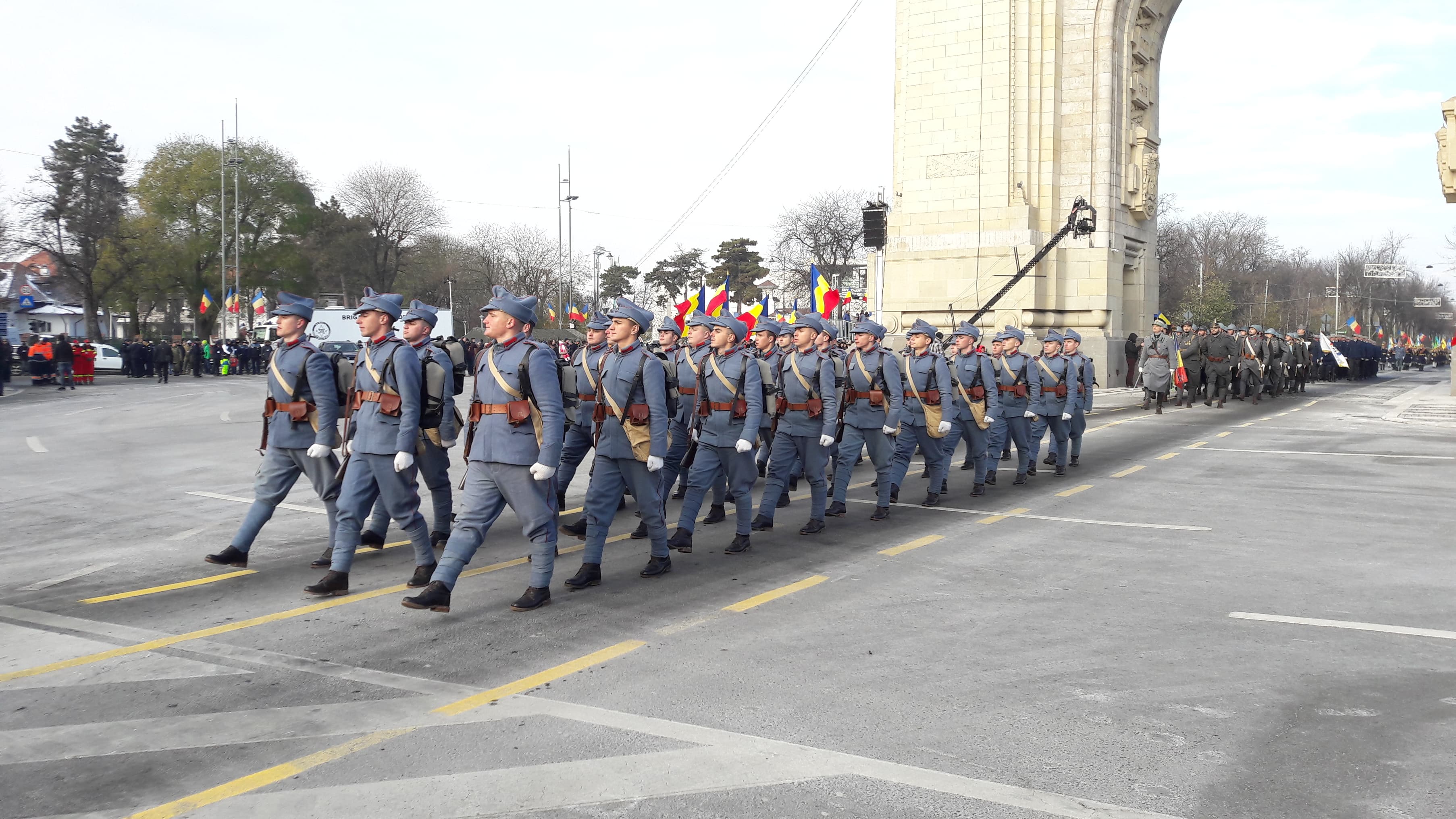 FOTO&VIDEO| La mulți ani, România! Parada militară de 1 Decembrie de la București s-a încheiat