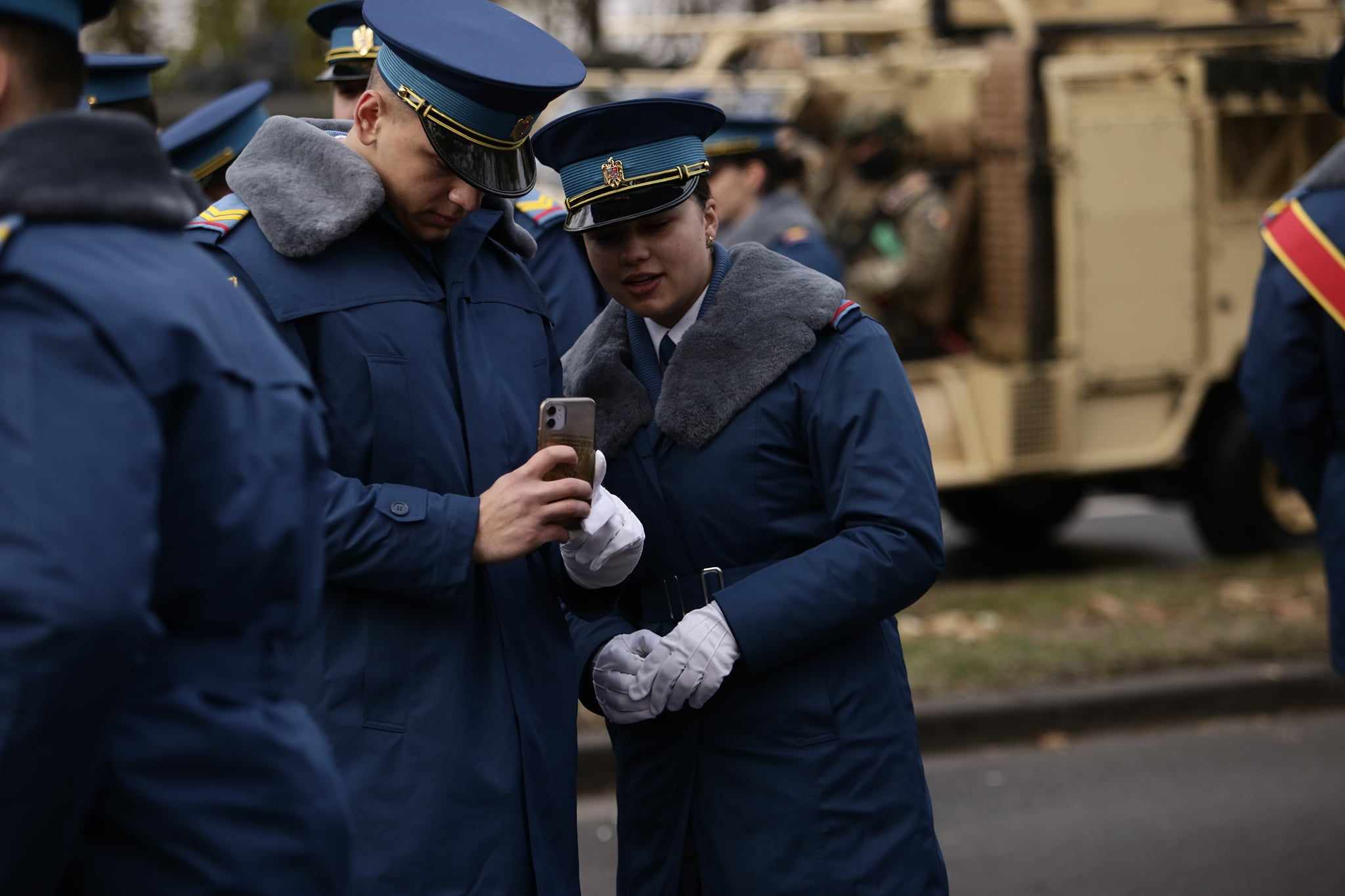 Restricțiile de circulație au aglomerat centrul Bucureștiului, din cauza repetiţiilor pentru parada militară de Ziua Națională