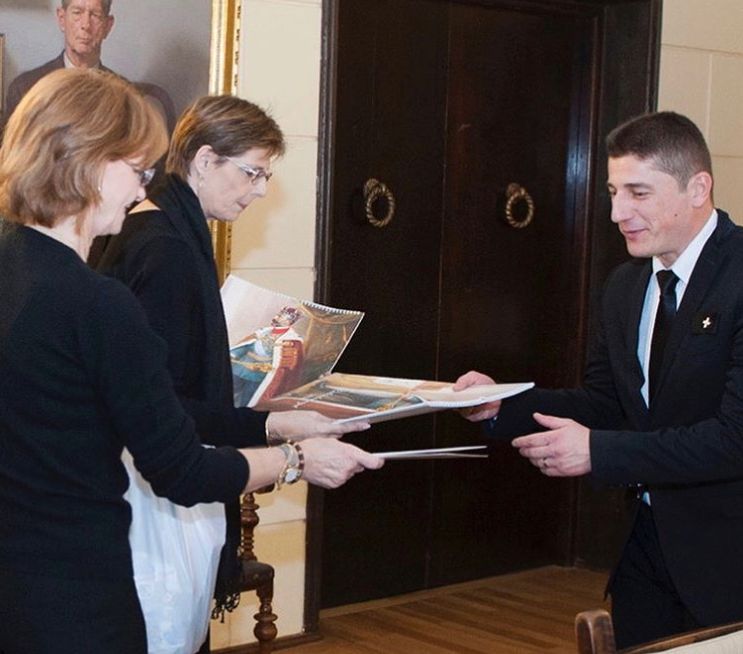 FOTO | Zâmbete pe chipurile familiei regale, la o săptămână de la înmormântarea Regelui Mihai
