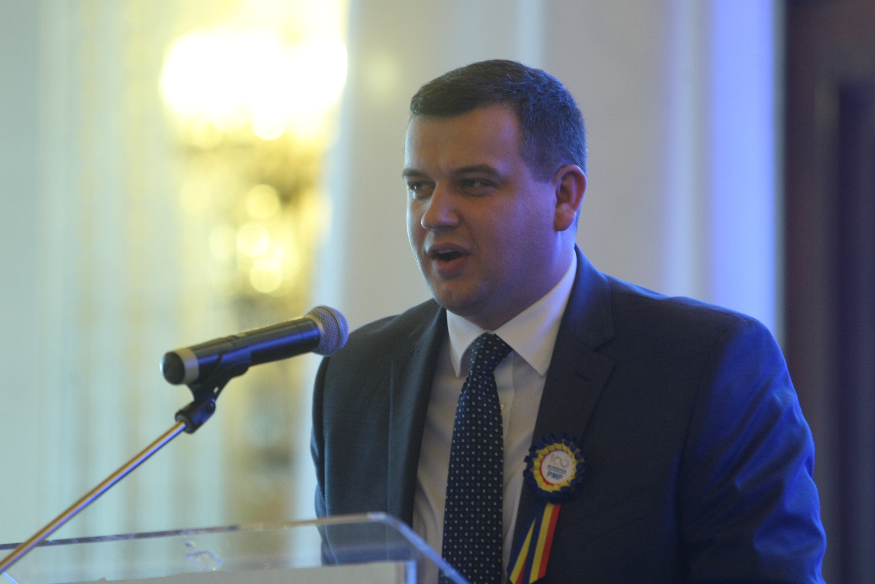 Schimb de replici dur între Turcescu și Băsescu, la Congresul PMP: ”M-aş fi aşteptat să rămâneţi la cârmă”/ ”Un căpitan are și el o licență care expiră” (VIDEO)