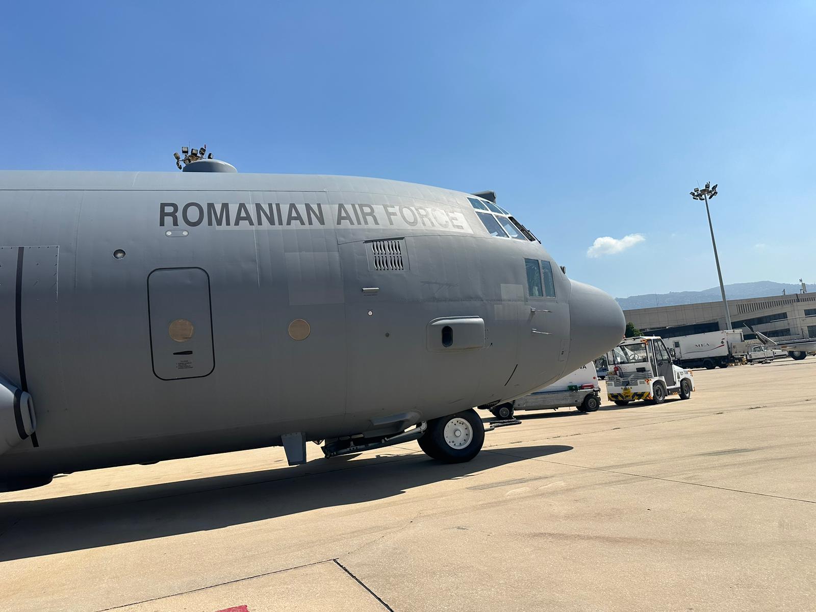 Zeci de români au fost evacuați de urgență din Liban cu un avion Hercules al MApN | VIDEO