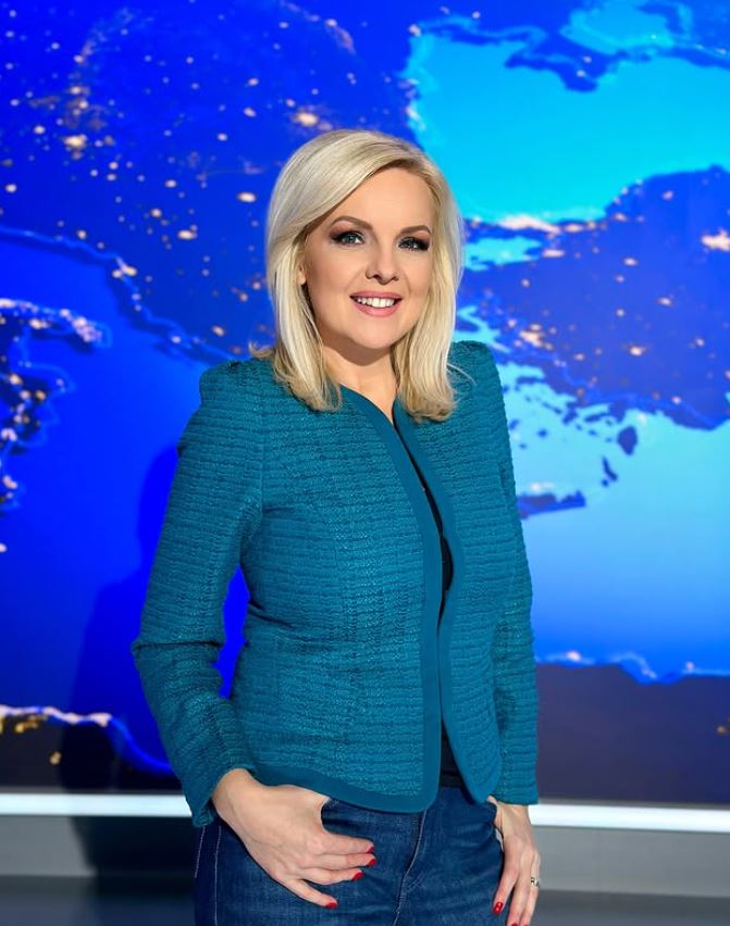 De ce lipsește Oana Andoni de la PRO TV. Andreea Esca îi ține locul la pupitrul știrilor și a apărut cu un nou look