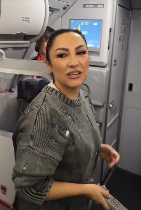 Ce a făcut Andra în avion la 10.000 de metri înălțime: „Gălăgie”! Reacțiile fanilor: „Plângere la compania aeriană”