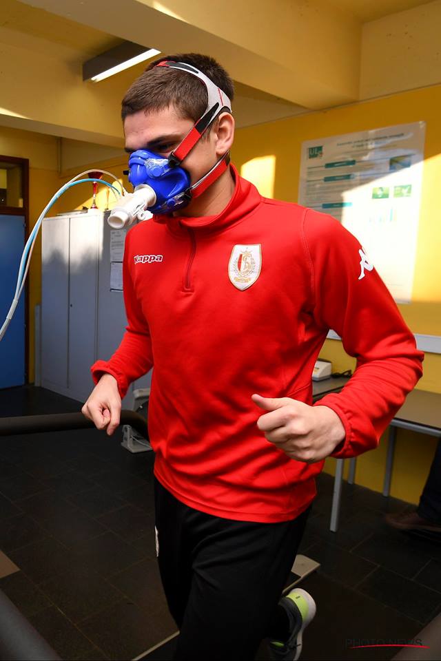 Răzvan Marin a fost prezentat oficial de Standard | FOTO&VIDEO