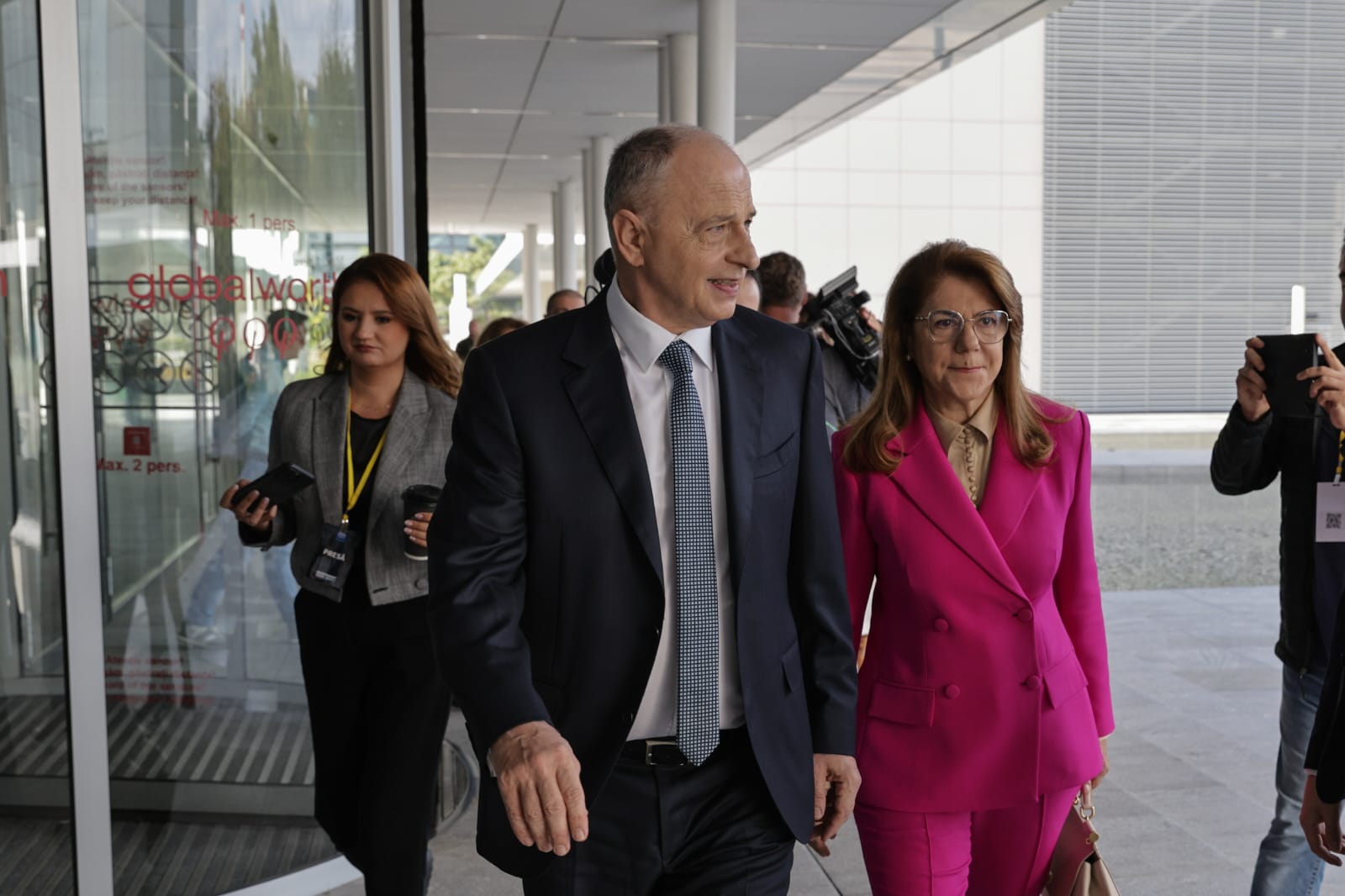 Mircea Geoană și-a lansat programul politic „Angajamentul pentru România: Schimbarea adevărată pentru un deceniu al renașterii naționale”