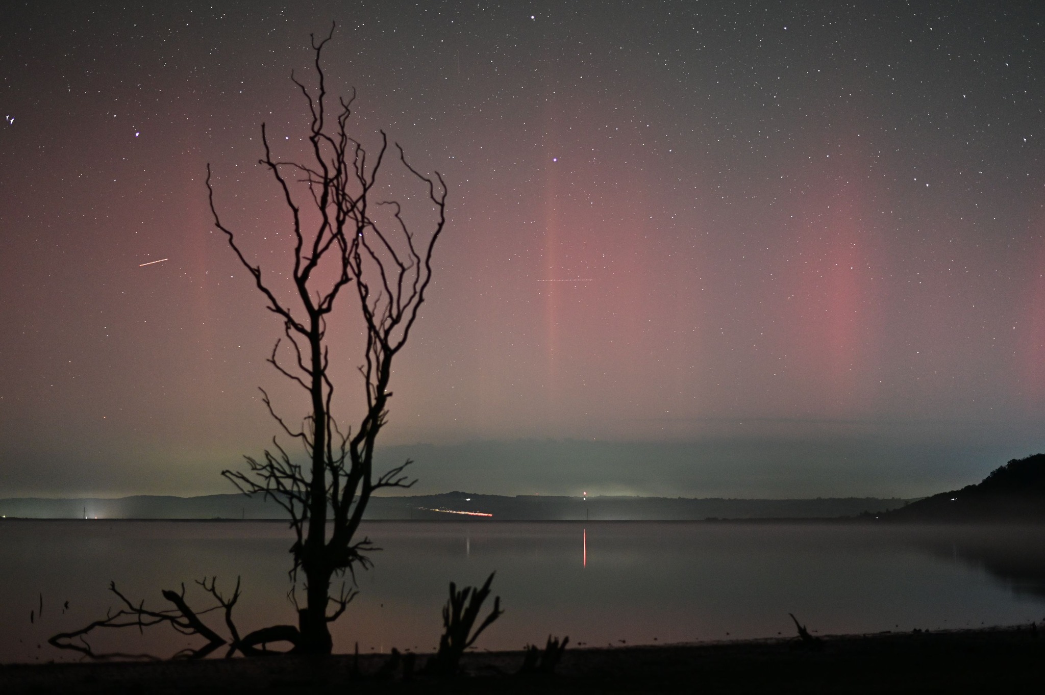 Aurora boreală, vizibilă pe cerul României. Imagini uimitoare cu fenomenul 