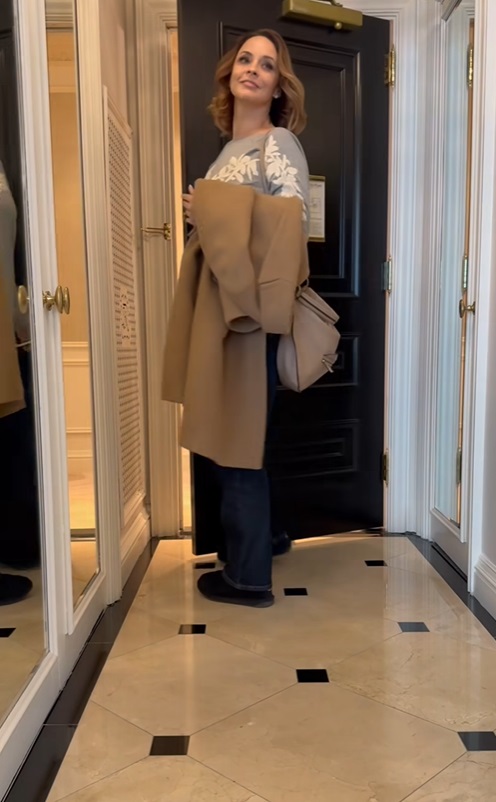 Cum arată camera de hotel în care a stat Andreea Marin în New York. Prețul pentru o noapte de cazare în locația de cinci stele nu e mic