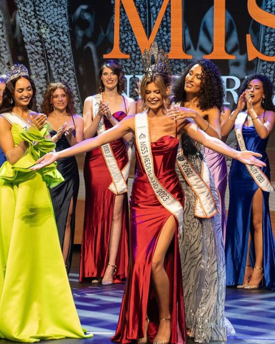 Cine e Rikkie Valerie Kollé, prima femeie transsexuală care a câştigat titlul de Miss Olanda. Ea va reprezenta ţara la Miss Univers