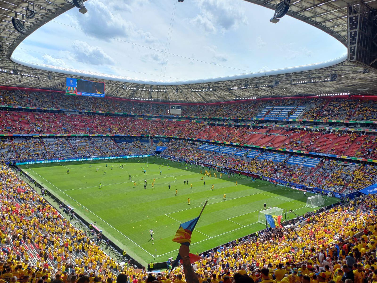 România – Ucraina 3-0. Prima victorie după 24 de ani la un turneu final de Campionat European. Stanciu, R. Marin și Drăguș, goluri de generic