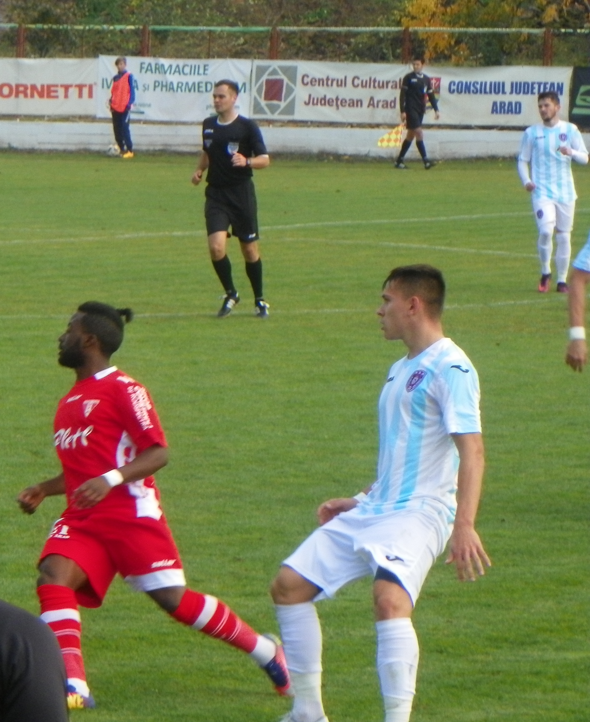 Liga a 2-a. Revoluție la UTA. Grahovac a fost dat afară. Ciucă, Buleică și Strătilă - trimiși la echipa a doua. Arădenii, umiliți acasă. Rezultatele etapei a 17-a