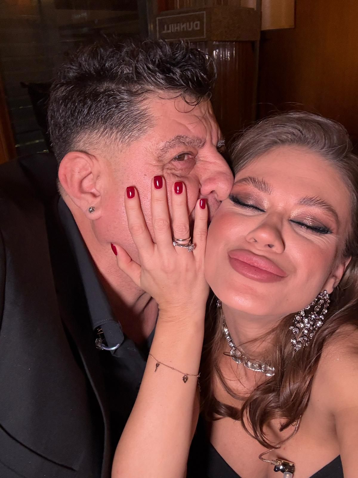 Tavi Colen și Emma de la Zu s-au căsătorit în secret. Primele declarații făcute de artist. „Aș vrea să nu schimb nimic din ce trăim acum”