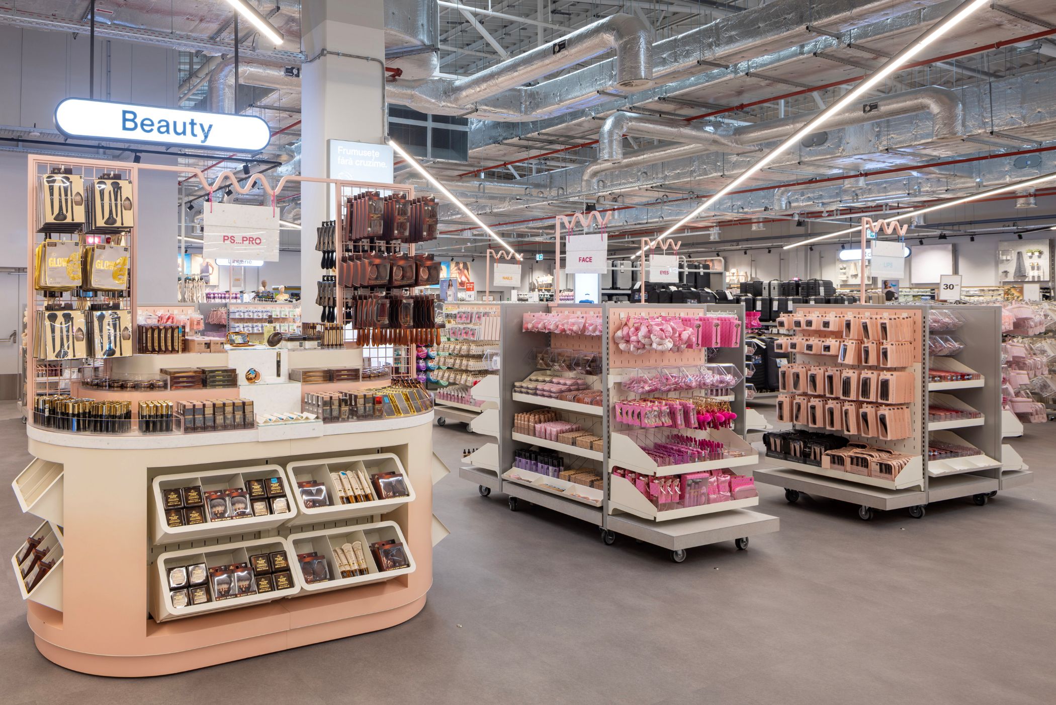 Primark deschide la Craiova primul magazin din Oltenia și pregătește o nouă extindere în București
