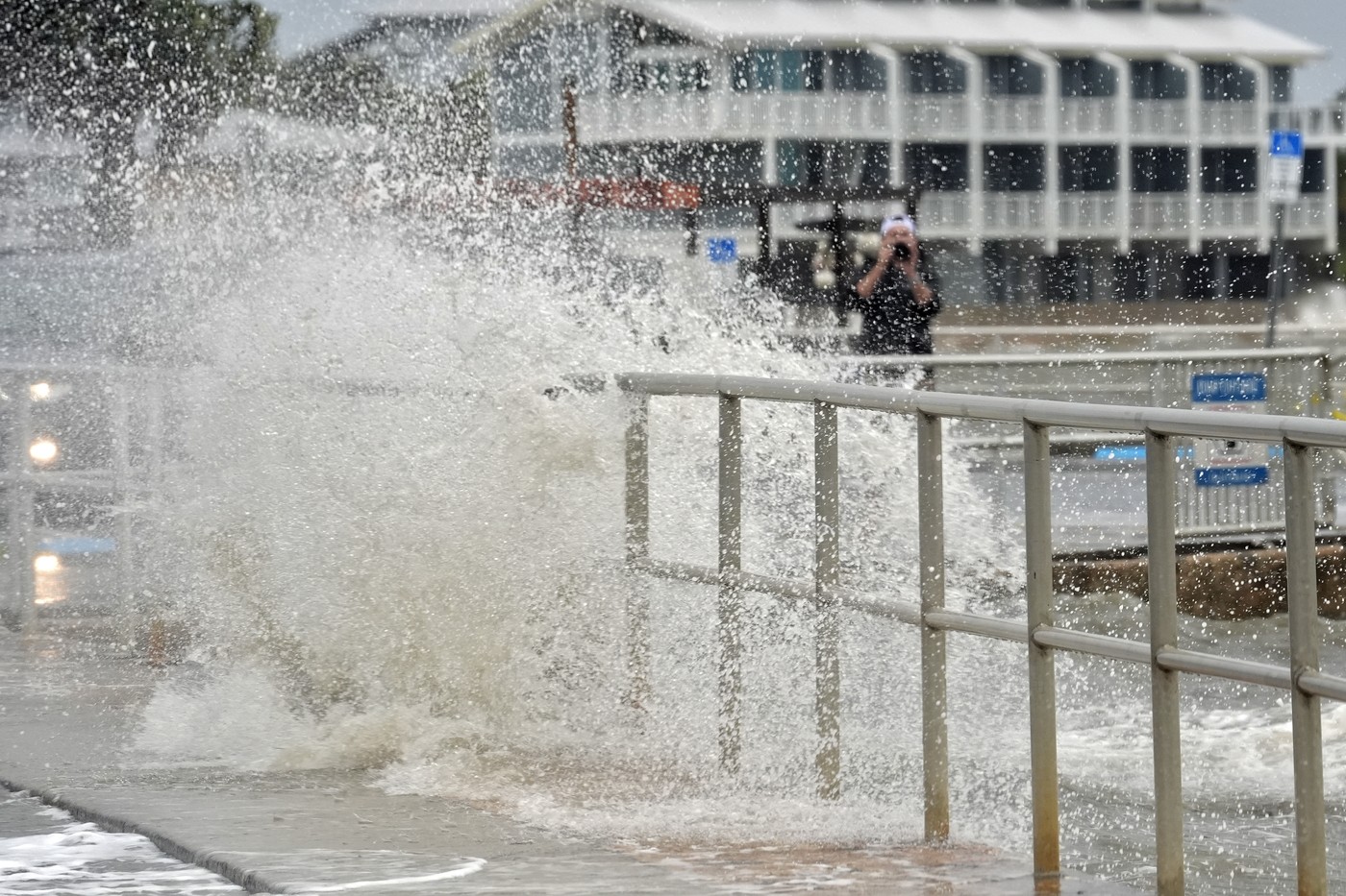 Stare de urgență și ordine de evacuare în Florida, înaintea furtunii tropicale Debby: „Luați situația în serios!”. FOTO