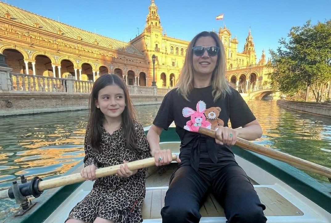 De ce Amalia Enache și-a înscris fiica la o școală privată. Ce spune prezentatoarea despre învățământul la stat: „Nu este adaptat la nevoile părinților”