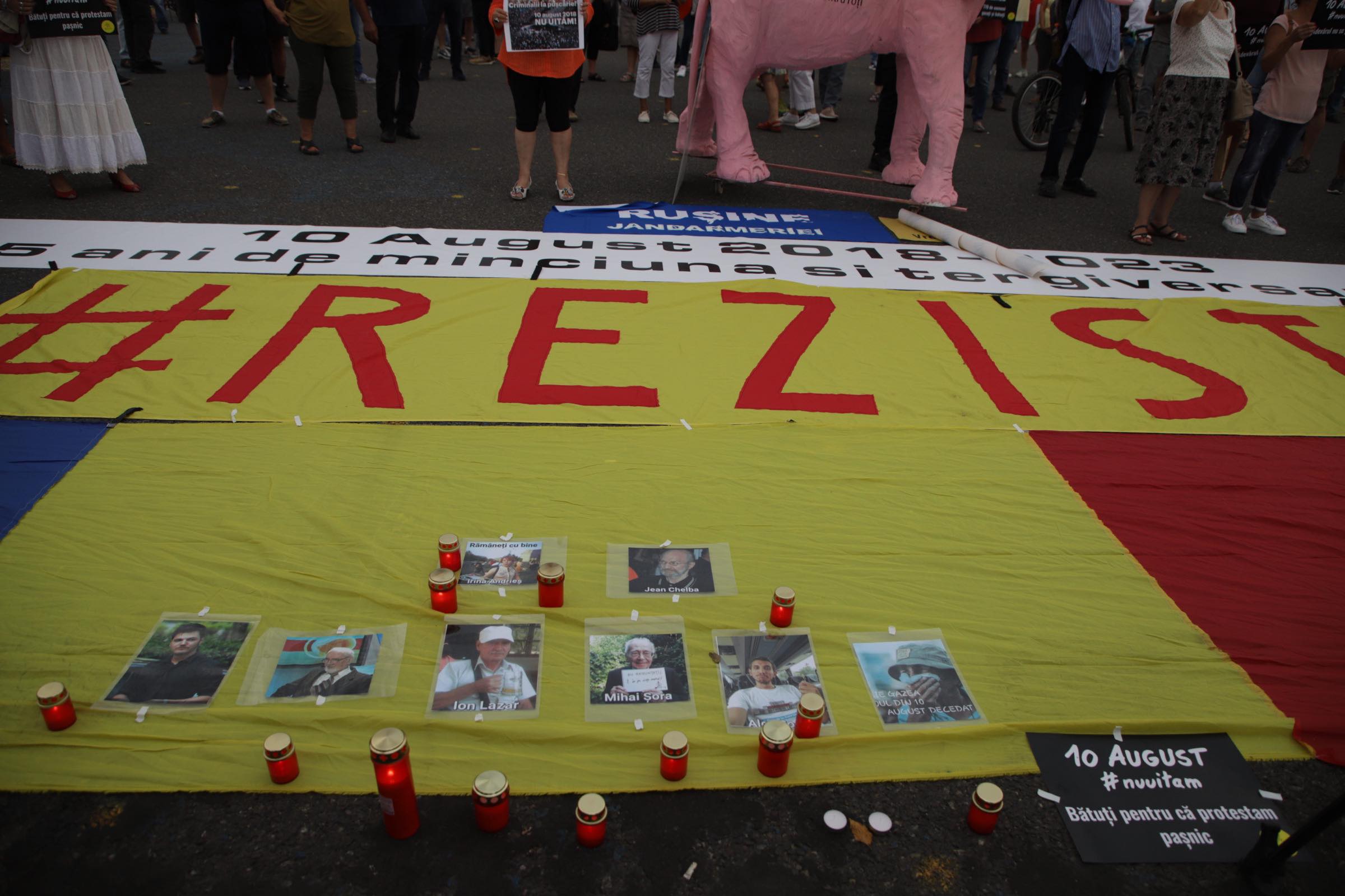 Manifestație în Piața Victoriei, la cinci ani de la violențele de la protestul din 10 august 2018: „Judecați, nu tergiversați!”
