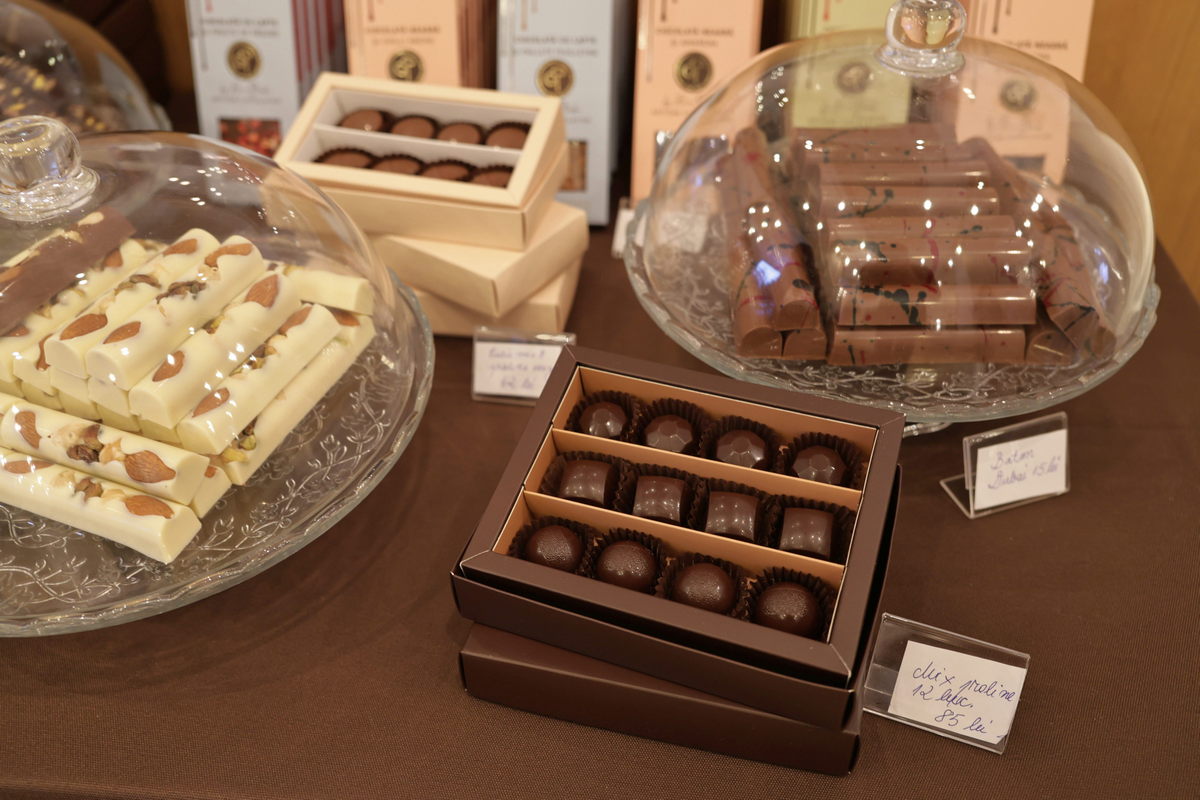 Chocolate Saga 2025: festivalul care sparge toate regulile la Biblioteca Națională. Ciocolată cu vin roșu, parfumuri de lux și praline cu ardei iute