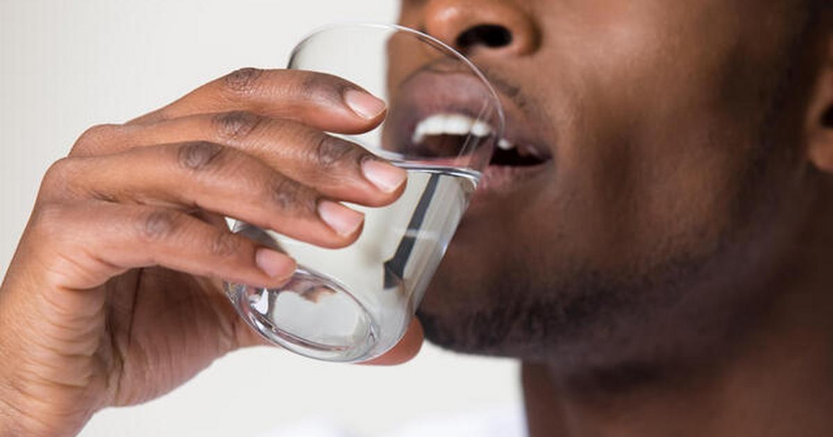 Here’s how drinking water can help you lose weight