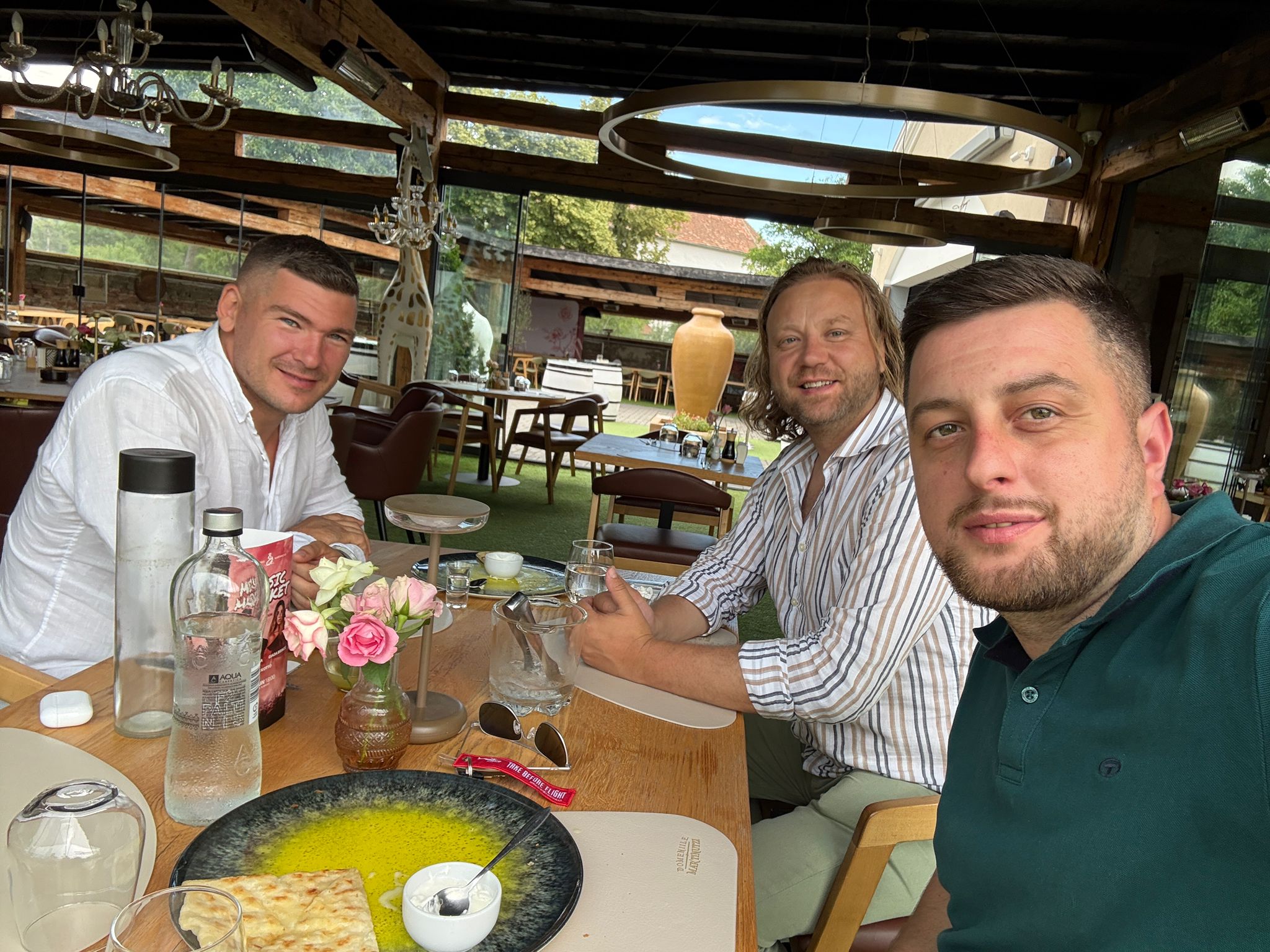 Artistul din România care merge la concerte cu elicopterul: „Nu este despre lux, ci despre eficiență”